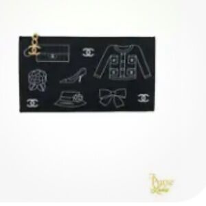 CHANEL Vintage Zip around Denim wallet looking to purchase